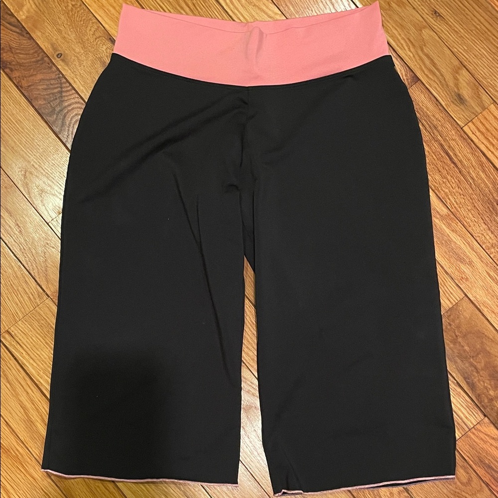 Chic Black and Pink Women's culottes size m